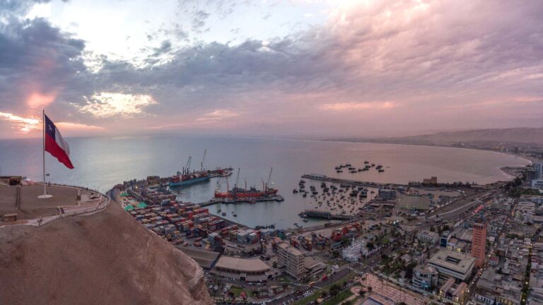 ASALTO Y TOMA DEL MORRO DE ARICA